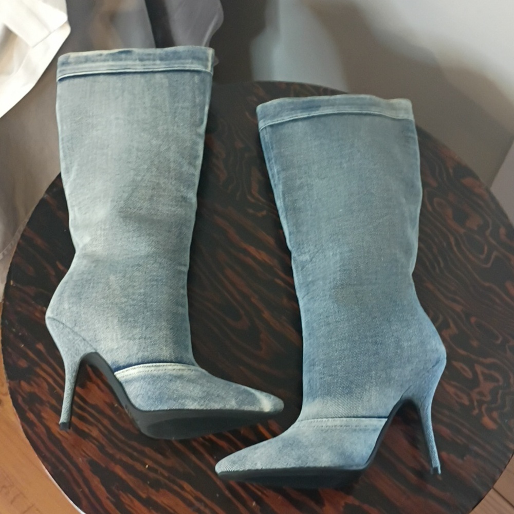Cape Robbin Light Blue Denim Knee-High Stiletto Boots W/Pockets - Picture 6 of 10